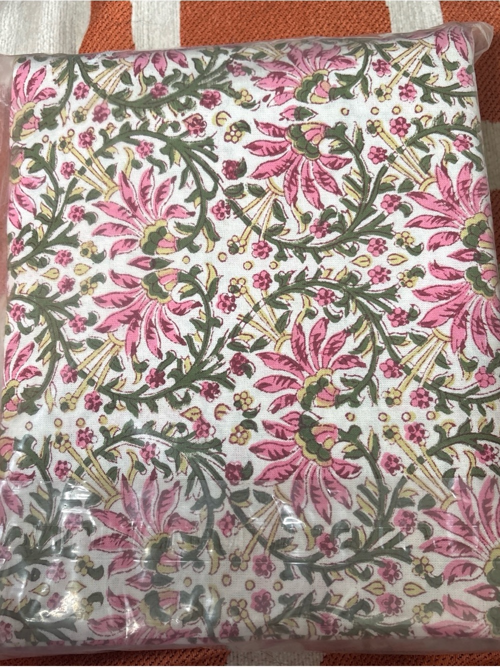 Beautiful Boho Block Printed 100% Cotton Tablecloth Indoor/ Outdoor/ Picnics - Picture 5 of 5